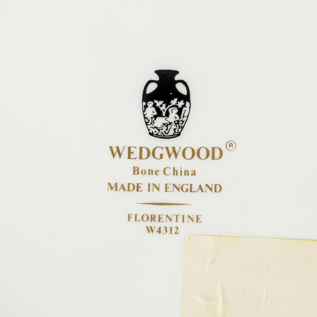 WEDGWOOD Florentine Black Covered Serving Bowl