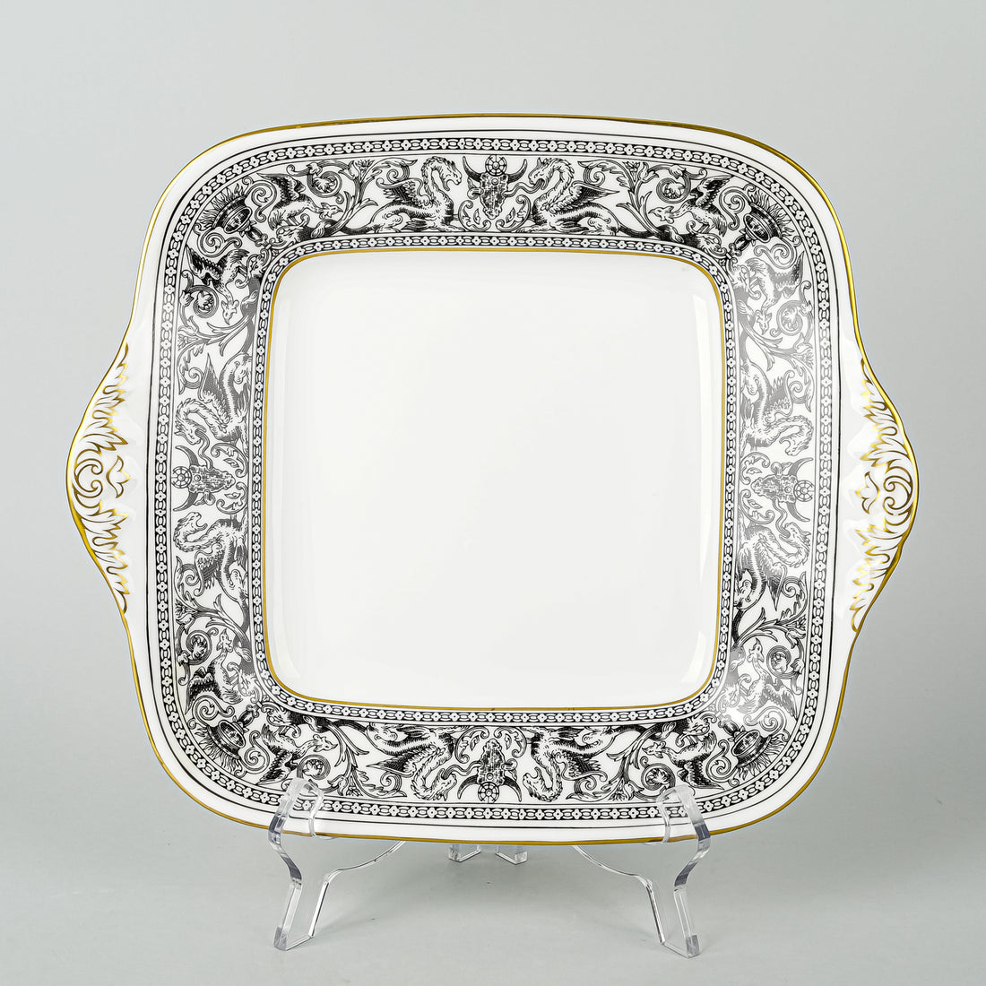 WEDGWOOD Florentine Black W4312 Cake Plate w/Handles
