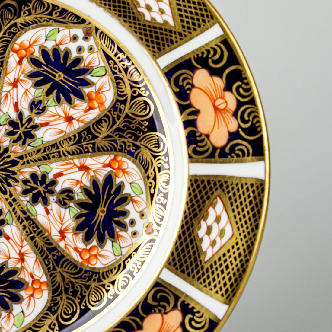 ROYAL CROWN DERBY Old Imari 1128 Dessert/Tea Plate Set Of 3