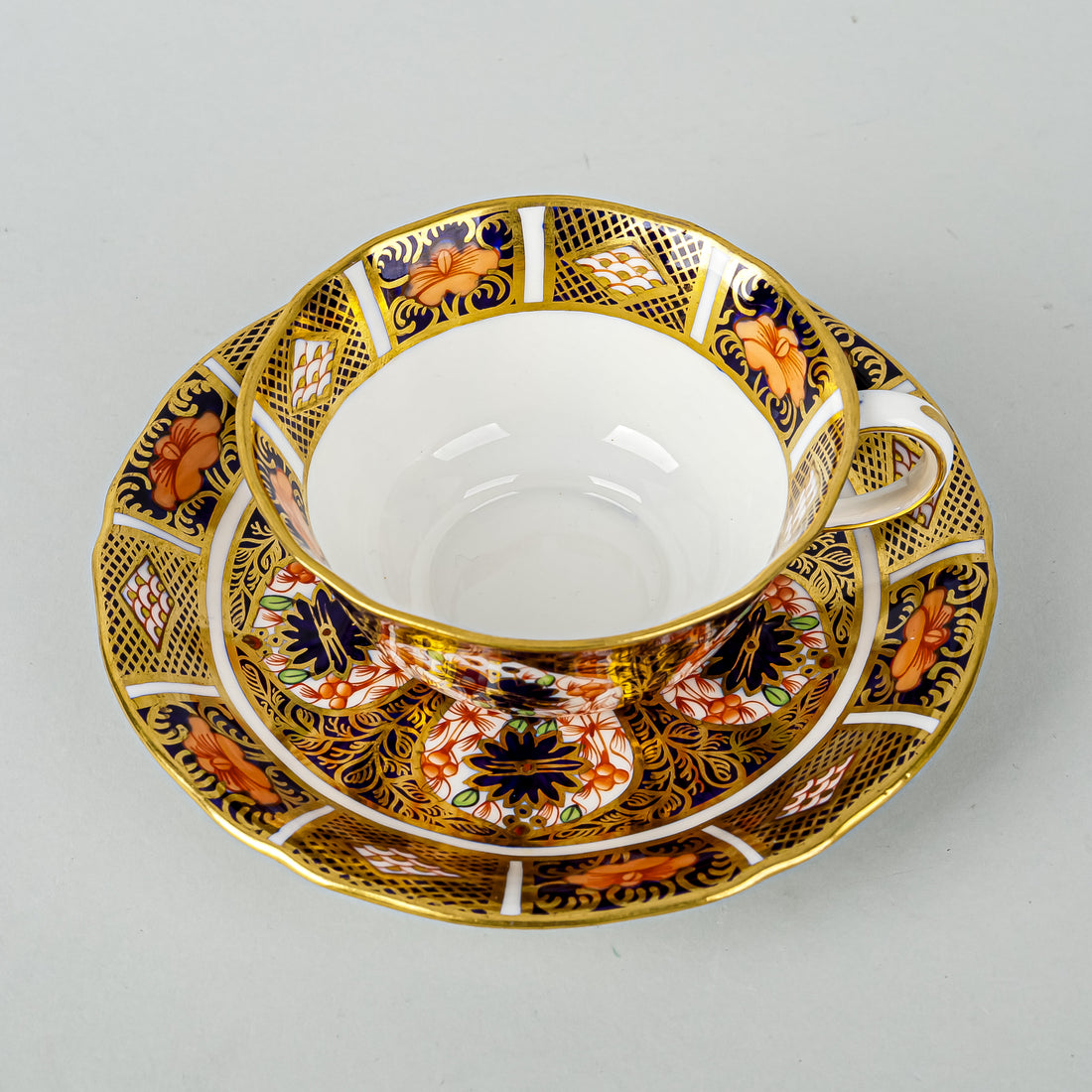 ROYAL CROWN DERBY Old Imari 6149 Cup & Saucer - Wide Flat Cup