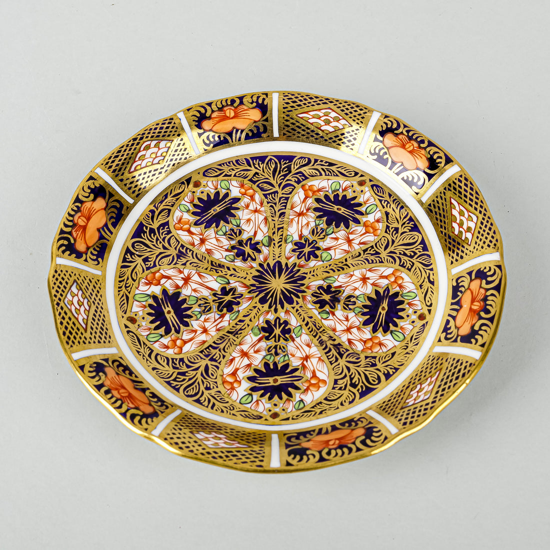 ROYAL CROWN DERBY Old Imari 6149 Cup & Saucer - Wide Flat Cup