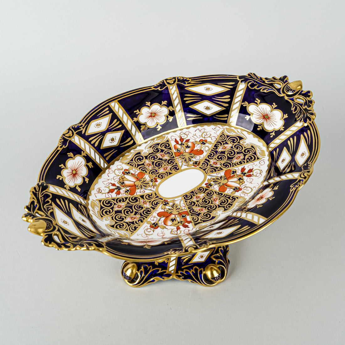 ROYAL CROWN DERBY Traditional Imari 8731 Pedestal Bowl/Card Stand