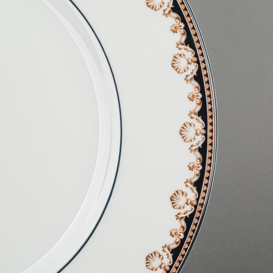 WEDGWOOD Medici R4588 12 Place Settings