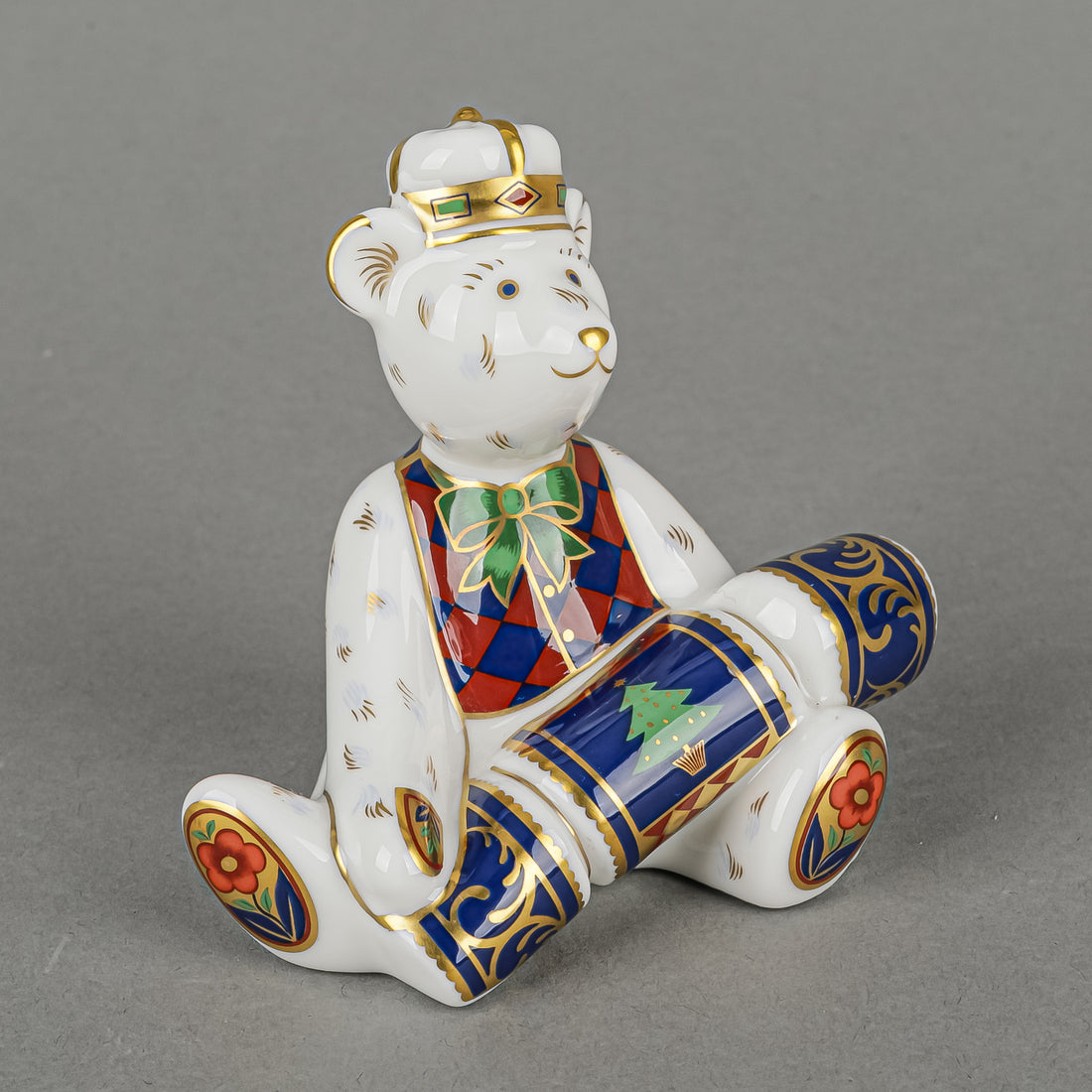 ROYAL CROWN DERBY Figurine Miniature Teddy Bear Christmas Cracker