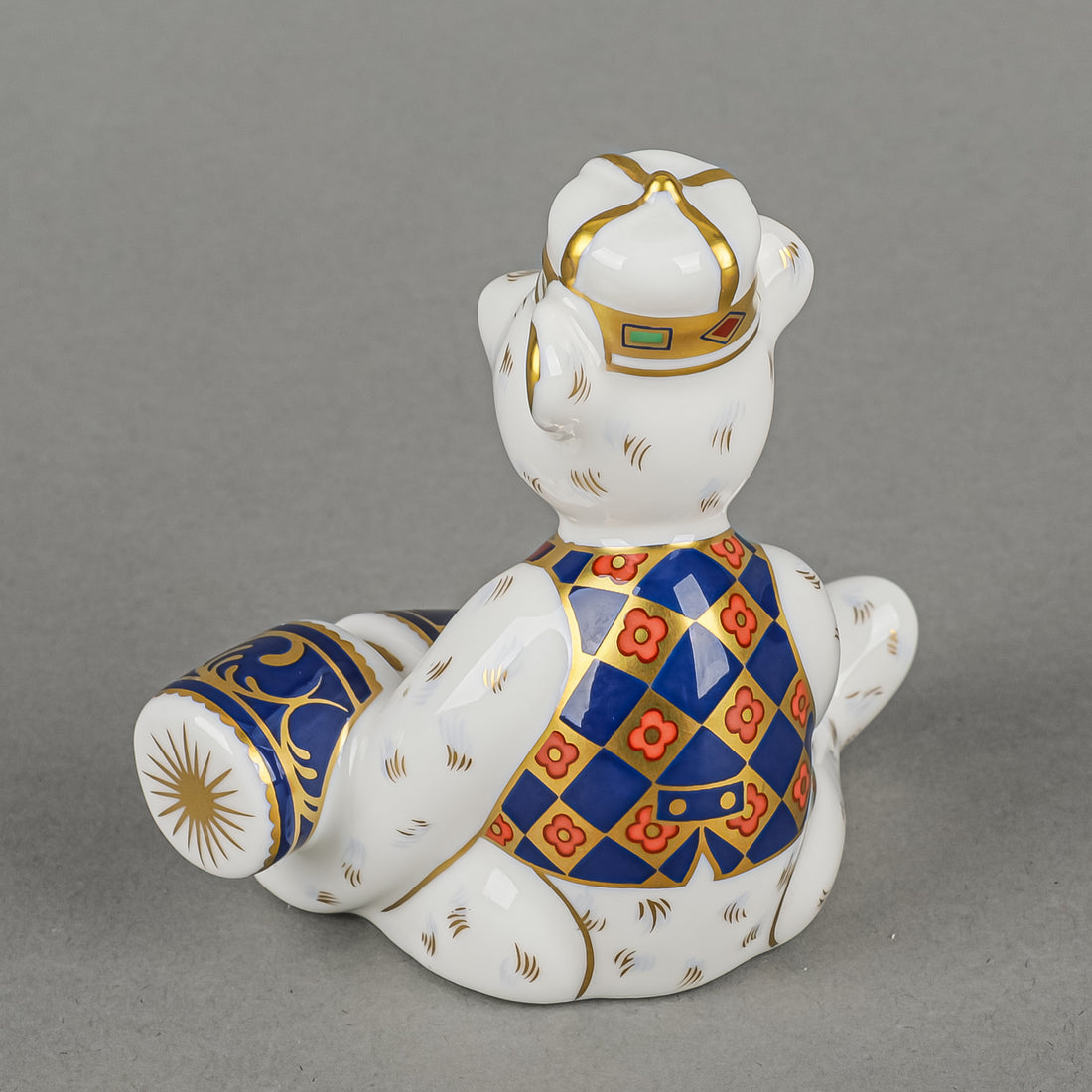 ROYAL CROWN DERBY Figurine Miniature Teddy Bear Christmas Cracker