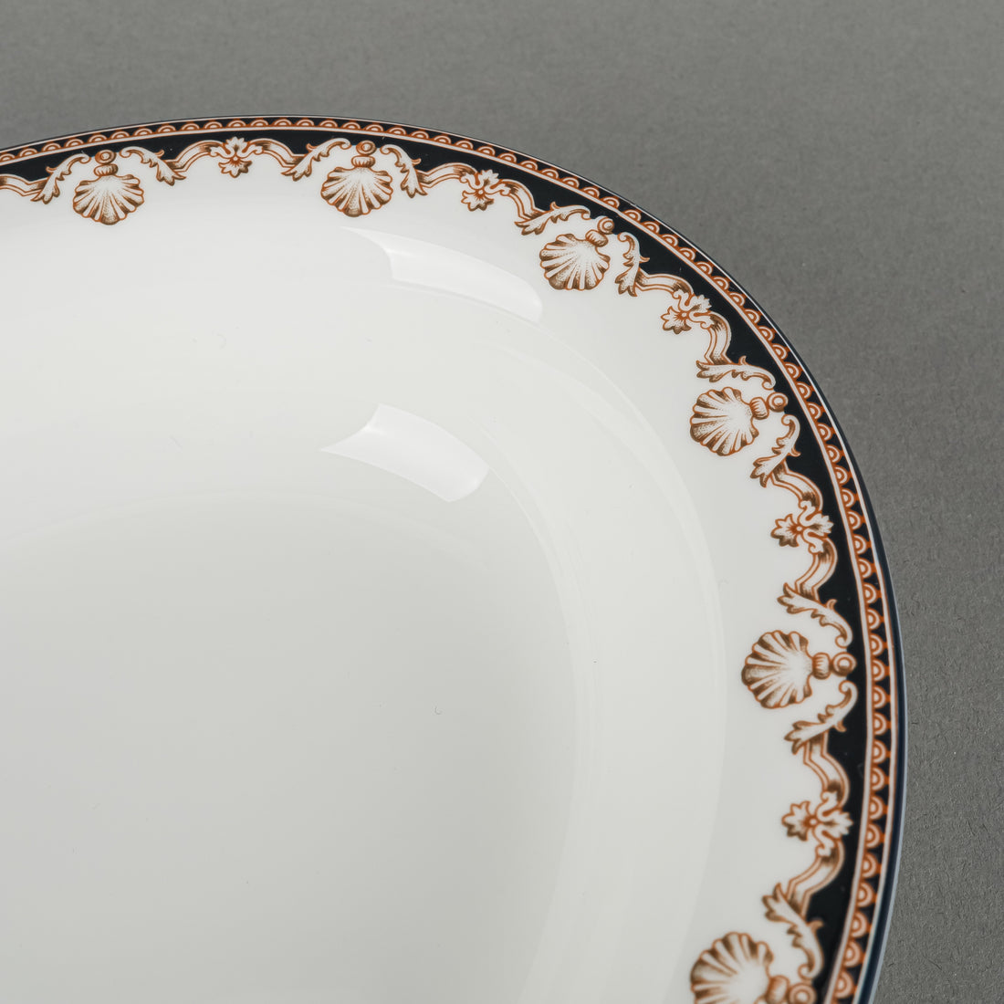 WEDGWOOD Medici R4588 Oval Serving Bowl