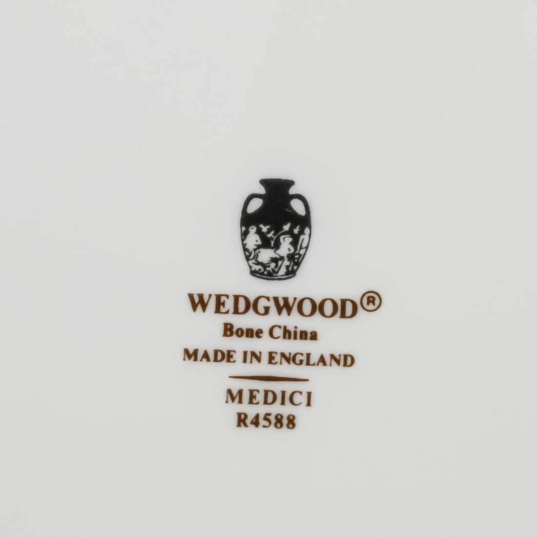 WEDGWOOD Medici R4588 Oval Serving Bowl