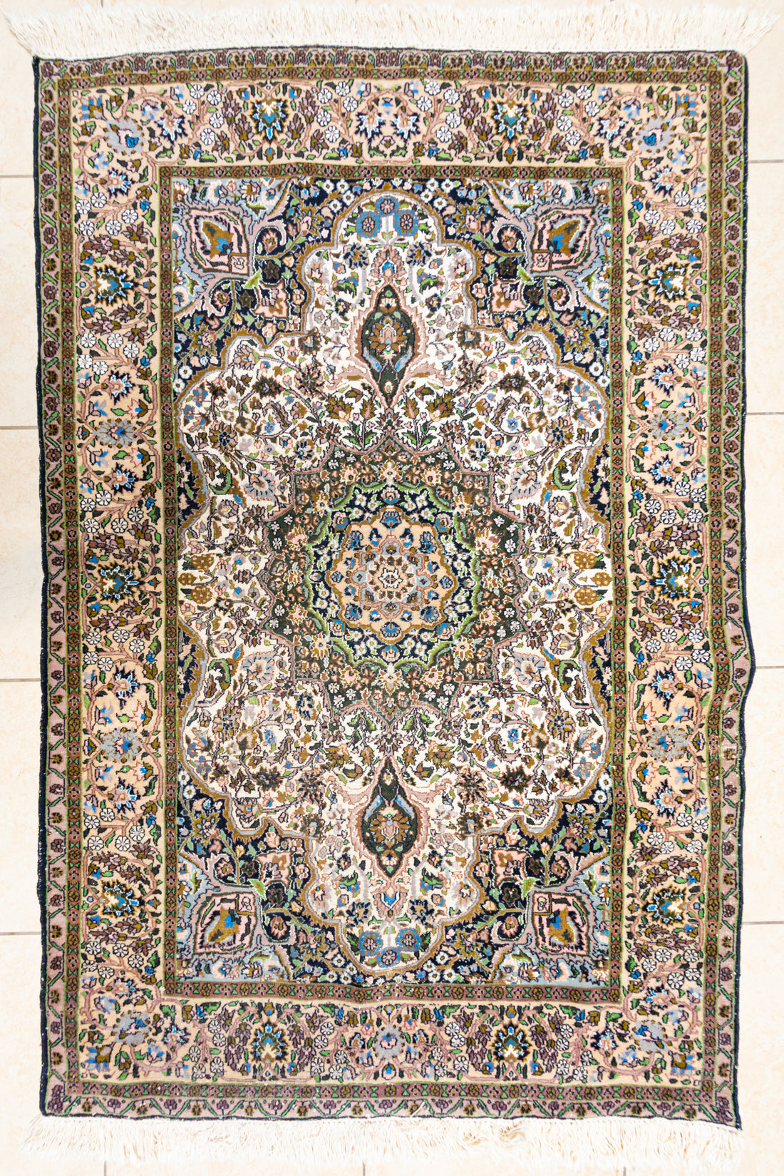 Hand Knotted Persian Style Rug