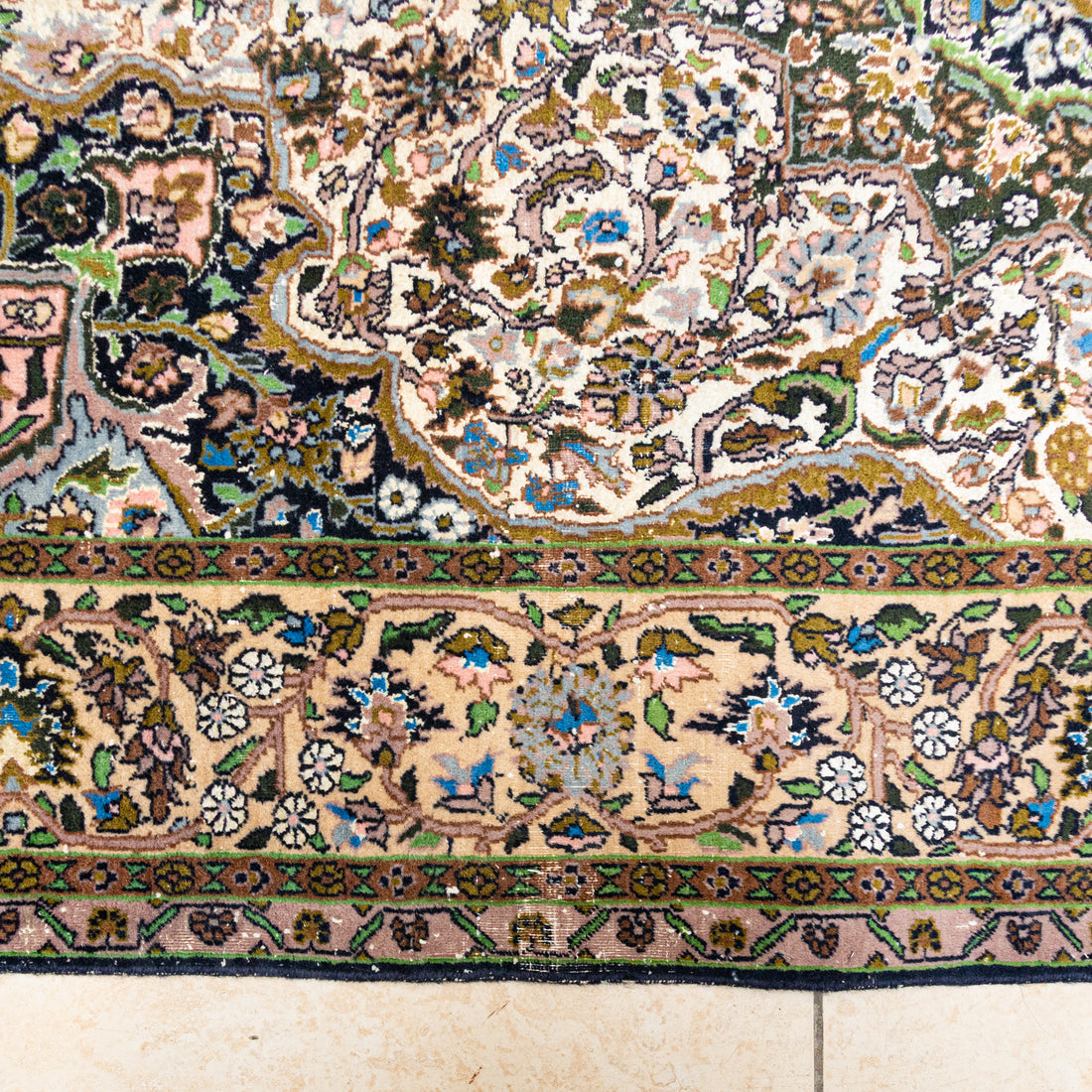 Hand Knotted Persian Style Rug