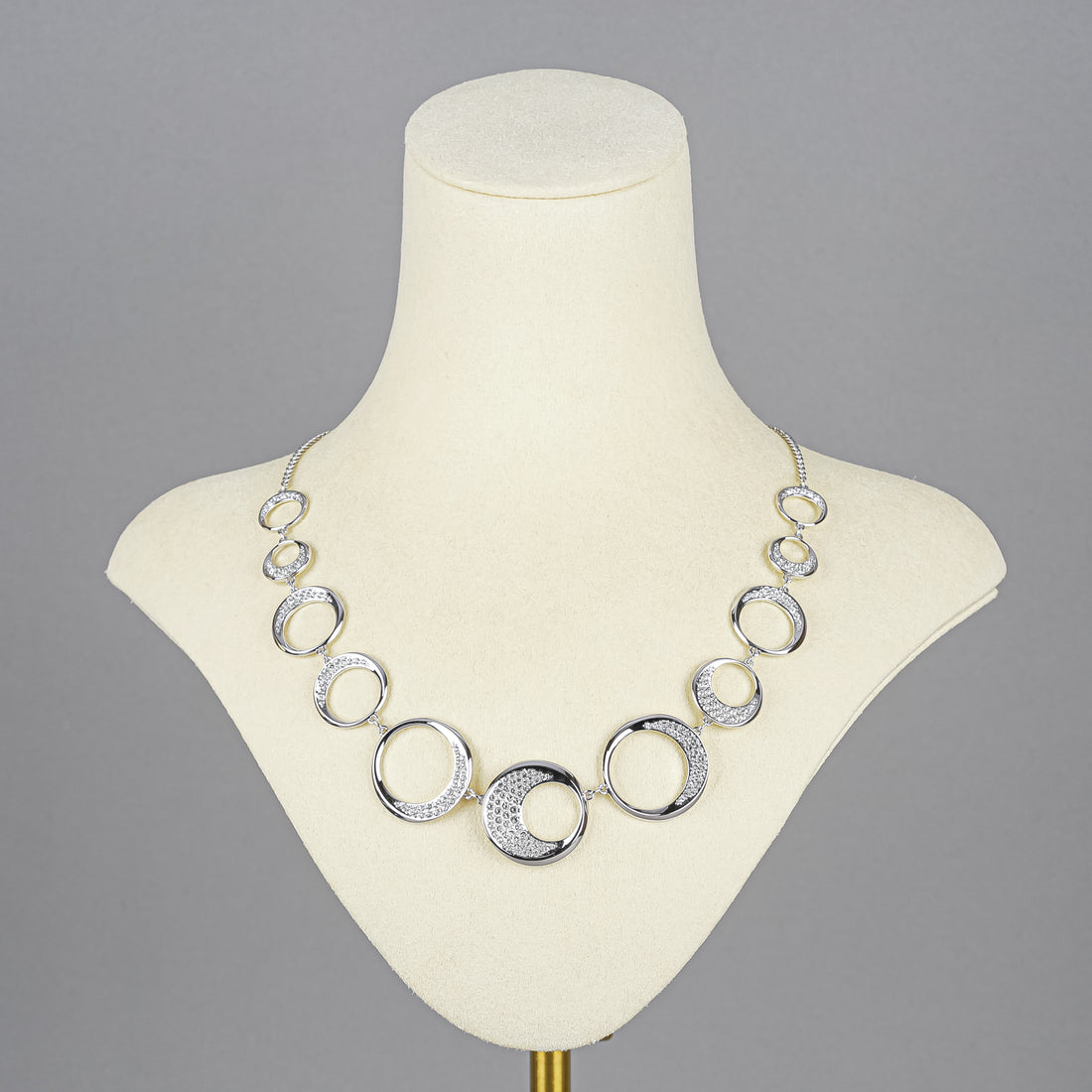 SWAROVSKI Silver Tone Graduated Round Link Necklace