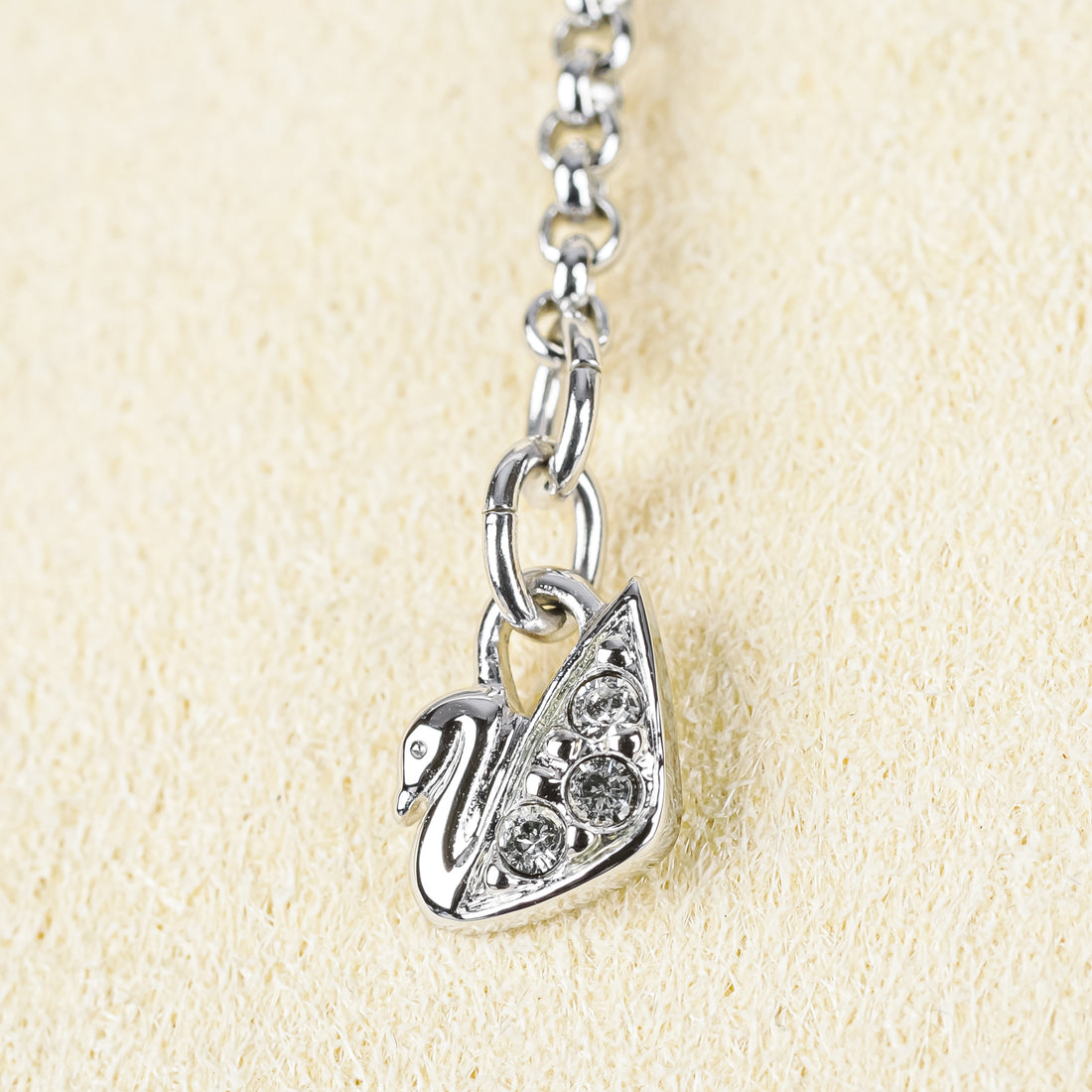 SWAROVSKI Silver Tone Graduated Round Link Necklace