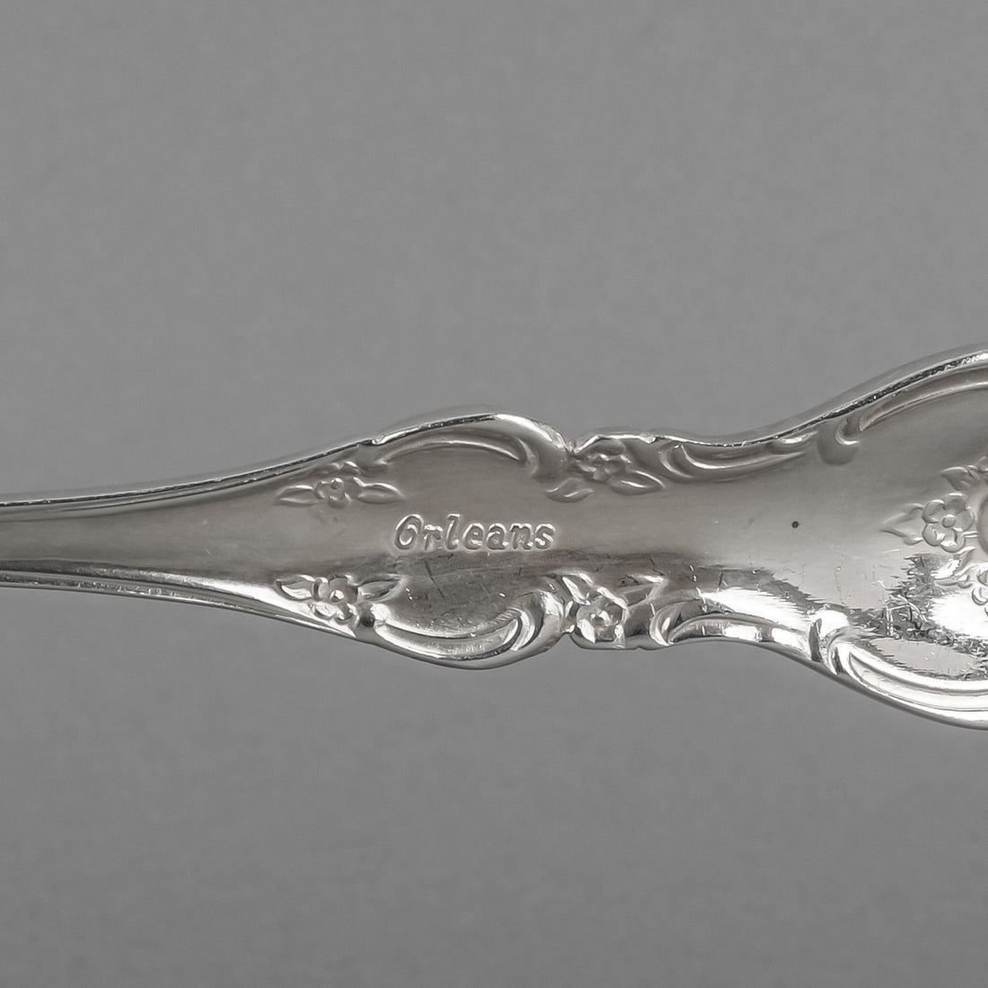 1847 ROGERS BROS Orleans Silverplate Flatware 12 Place Settings