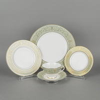 ROYAL DOULTON English Renaissance H4972 8 Place Settings