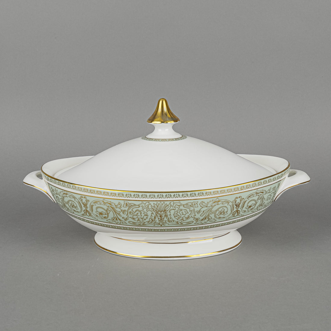 ROYAL DOULTON English Renaissance H4972 Oval Covered Serving Dish