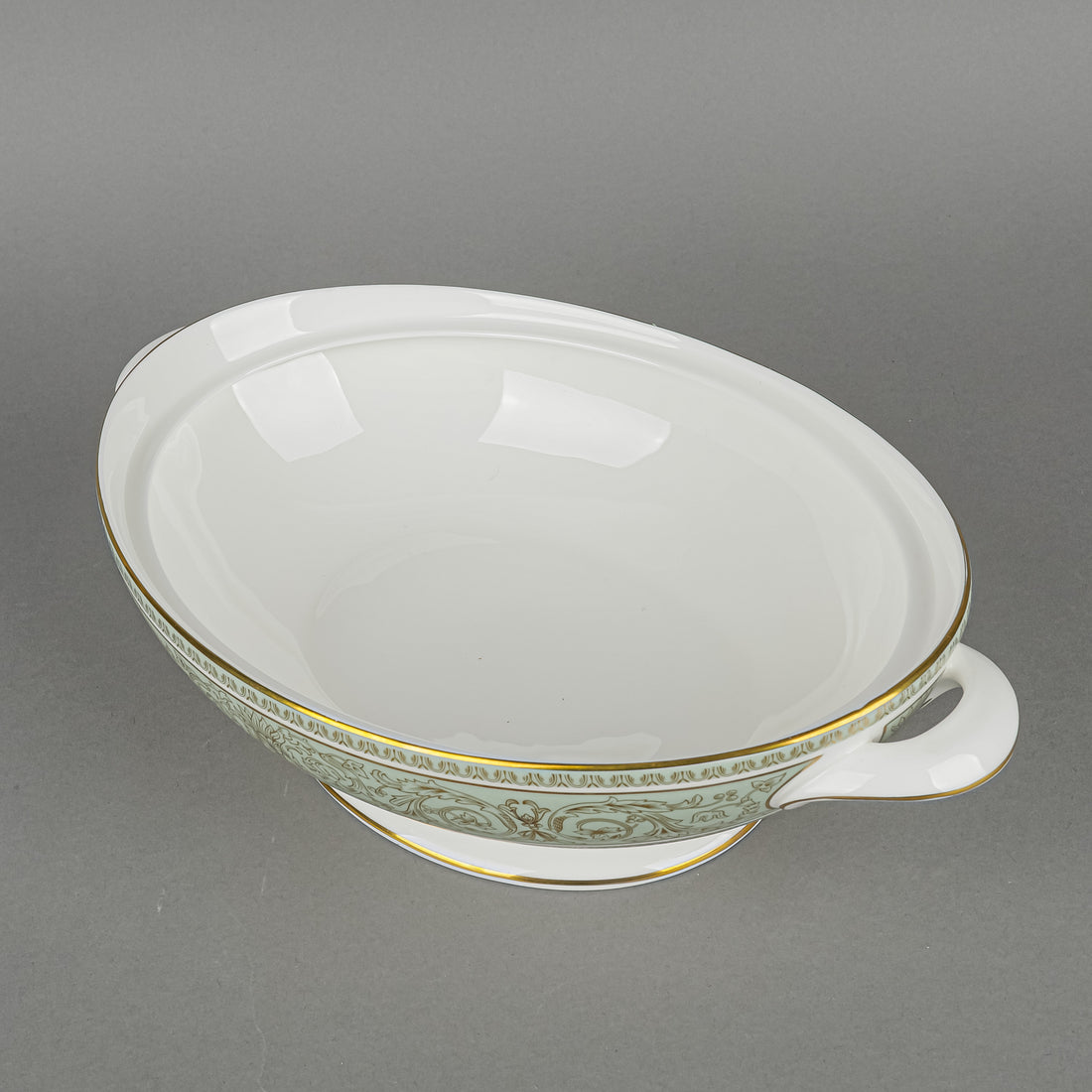 ROYAL DOULTON English Renaissance H4972 Oval Covered Serving Dish