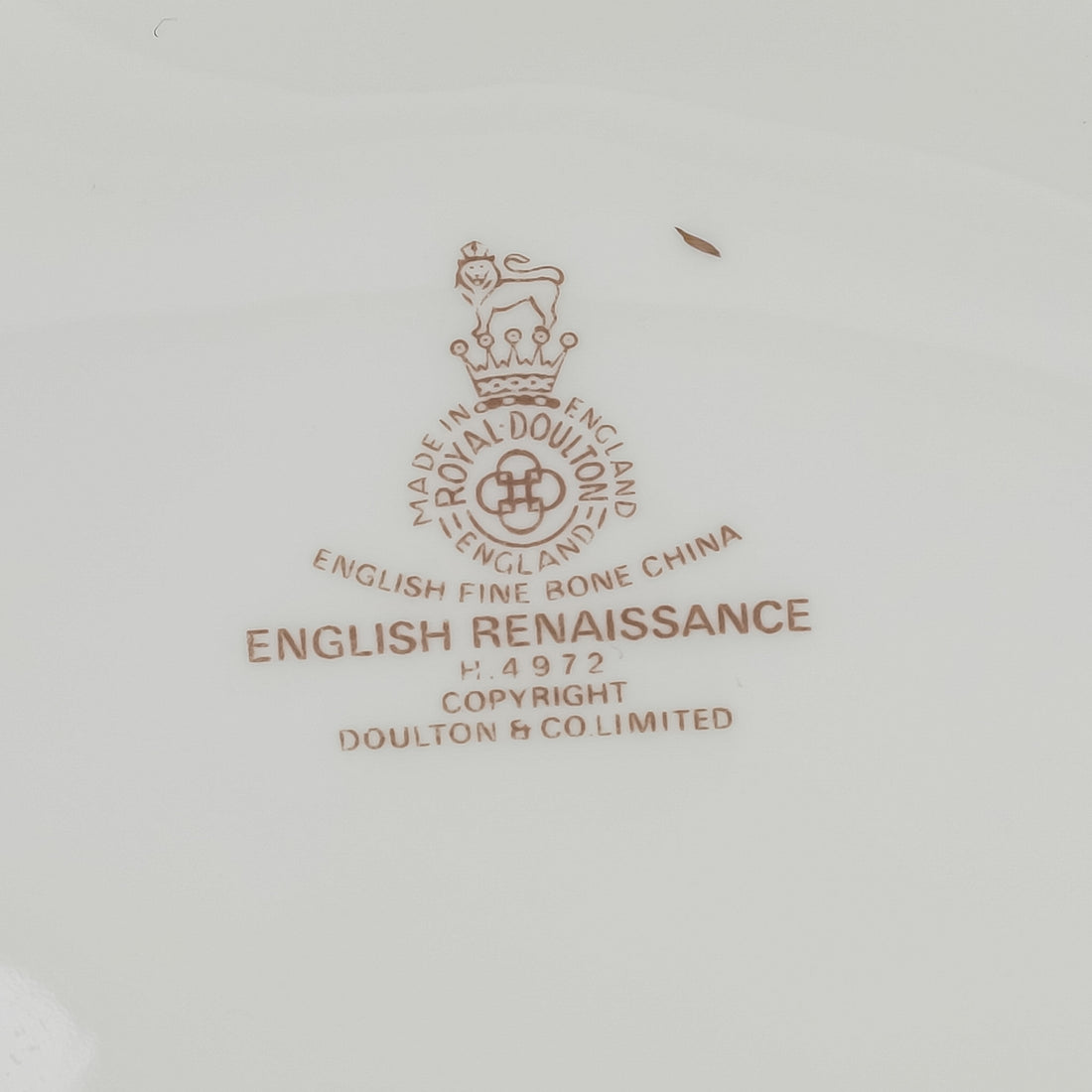 ROYAL DOULTON English Renaissance H4972 Oval Covered Serving Dish