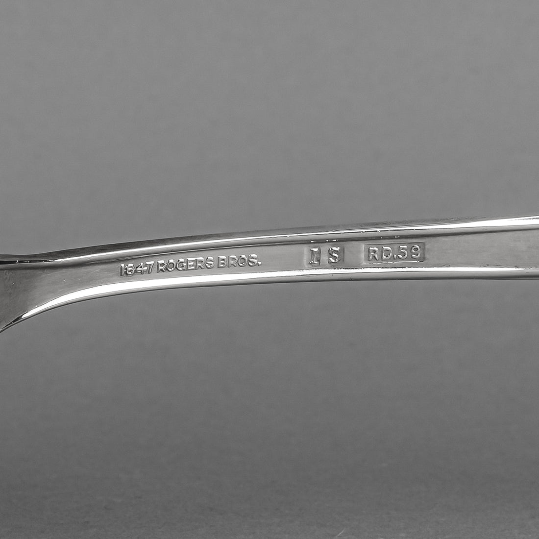 1847 ROGERS BROS Reflection Silverplate Flatware 12 Place Settings Plus Extras