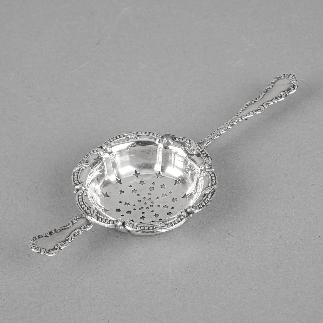 RODEN BROS Louis Sterling Tea Strainer