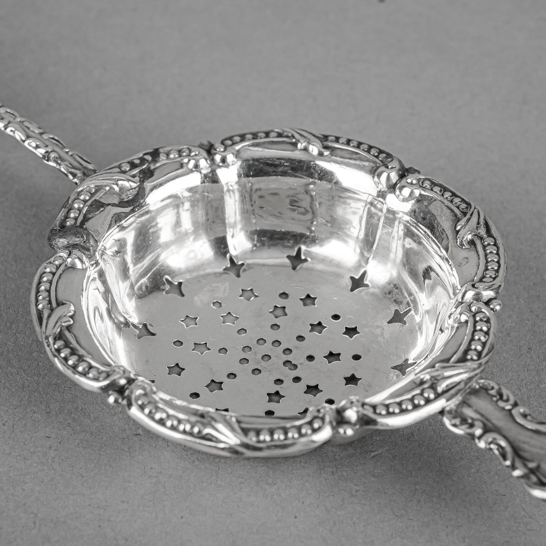 RODEN BROS Louis Sterling Tea Strainer