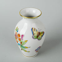 HEREND Queen Victoria Vase 7003