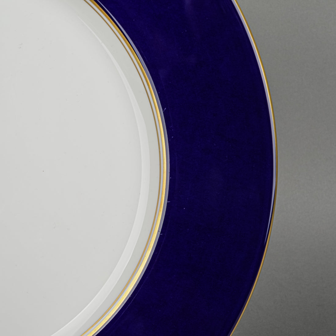 ROYAL WORCESTER Ventura Cobalt Blue Chargers Set Of 8