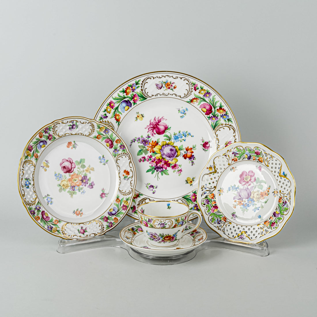 SCHUMANN Dresden Floral 66 Pieces