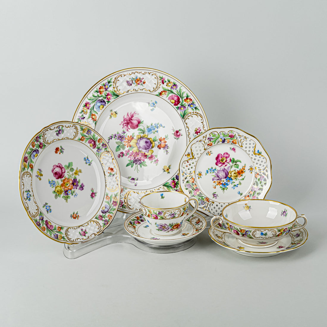 SCHUMANN Dresden Floral 66 Pieces