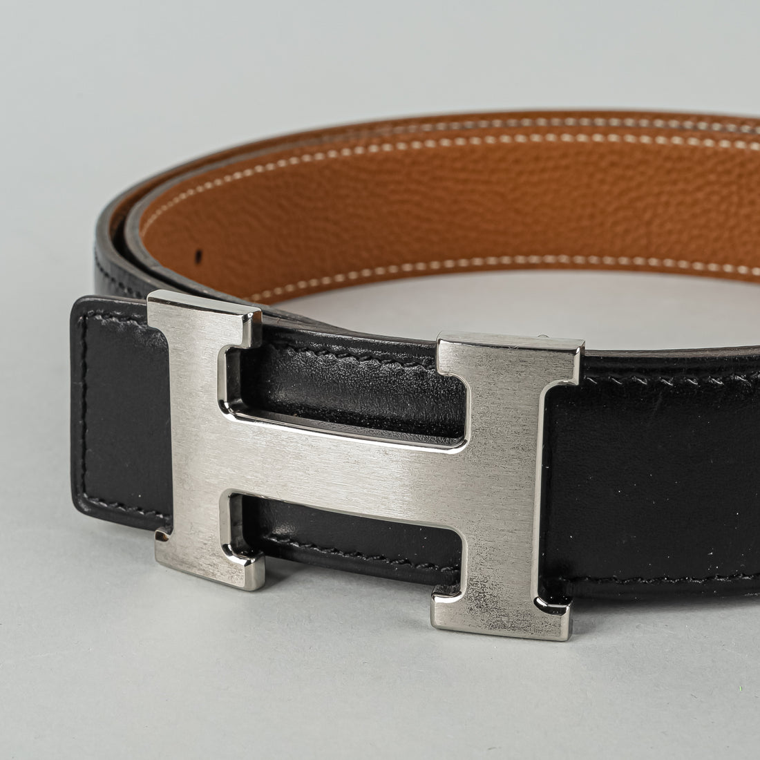 HERMES Reversible Leather H Buckle Belt