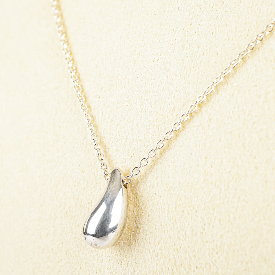 TIFFANY & CO Sterling Silver Elsa Peretti Teardrop Pendant Necklace