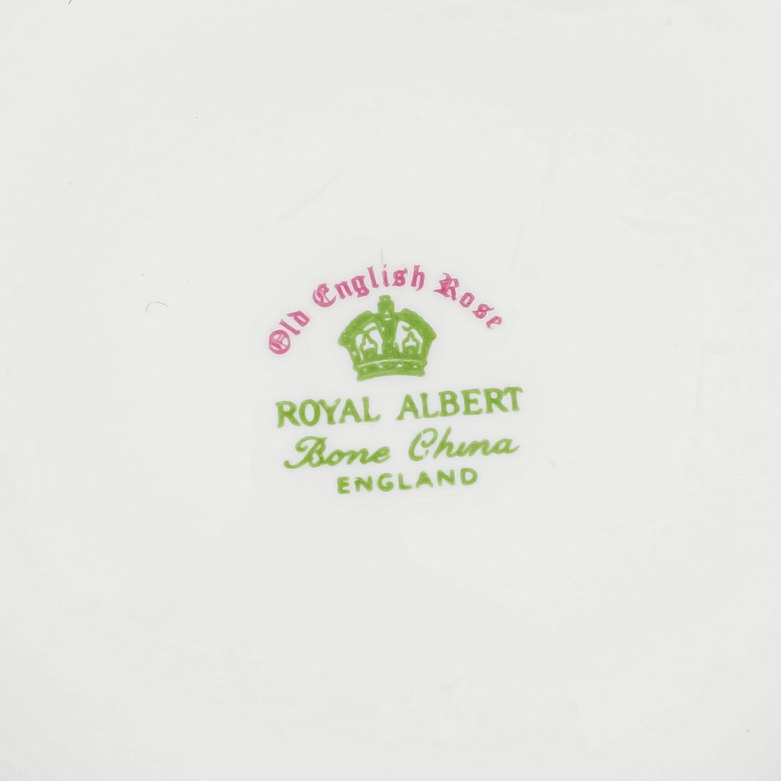 ROYAL ALBERT Old English Rose Teapot