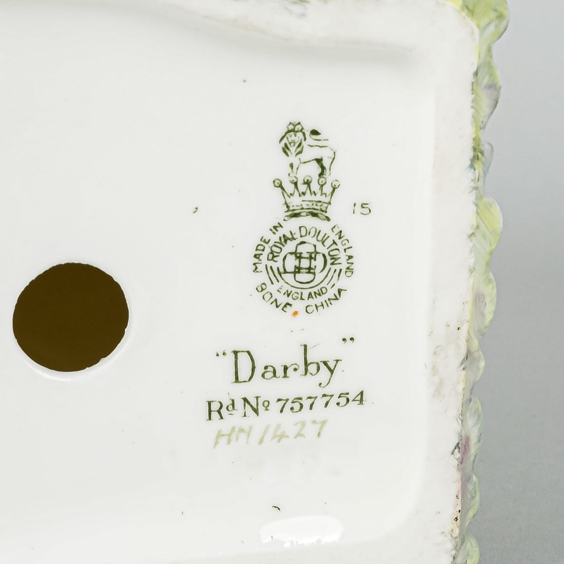 ROYAL DOULTON Figurine Darby HN 1427