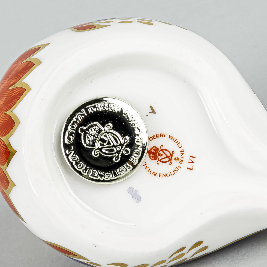 ROYAL CROWN DERBY Paperweight Robin