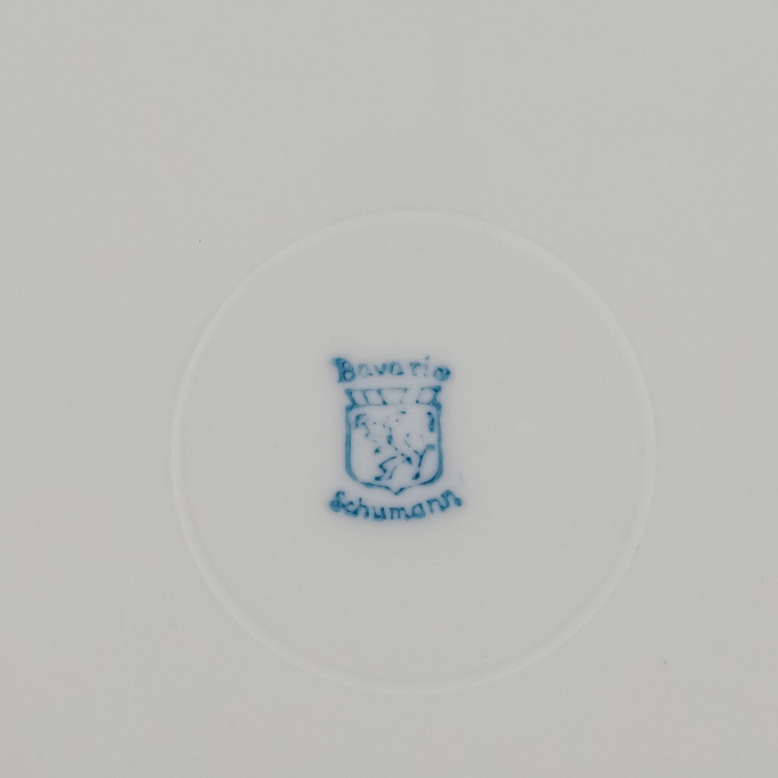 SCHUMANN Pierced Floral Garland Gold Band Dinner Plates Set of 6