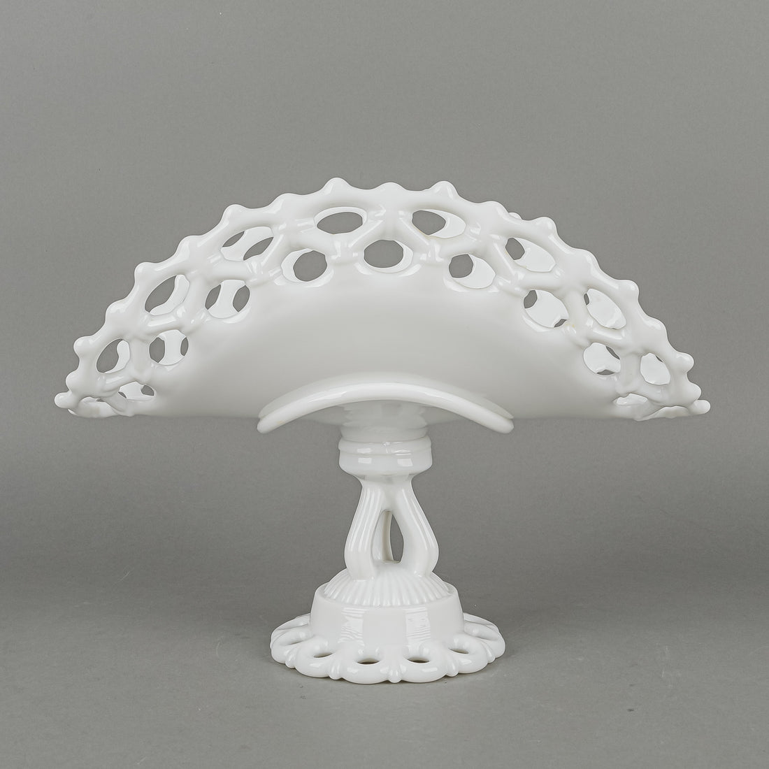 WESTMORELAND Doric Milk Glass Banana Stand