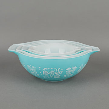 PYREX Butterprint Cinderella Mixing Bowl Set Of 4