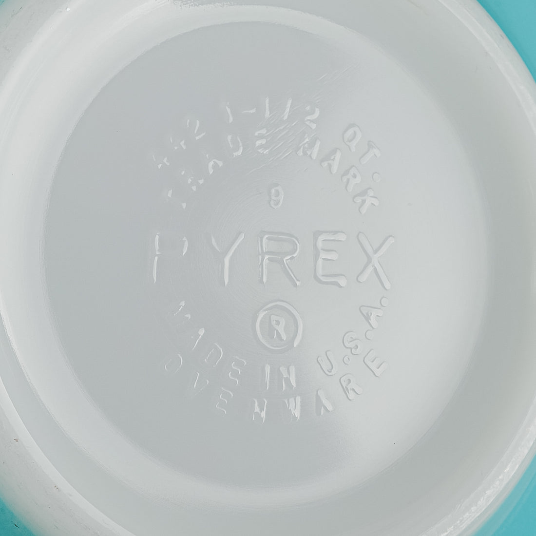 PYREX Butterprint Cinderella Mixing Bowl Set Of 4