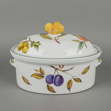 ROYAL WORCESTER Evesham Vale Oval Covered Casserole With Fruit Knob