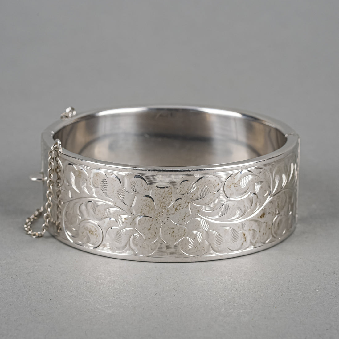 BURKHARDT Sterling Chased Hinged Bangle