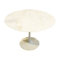 KNOLL Saarinen Tulip Table