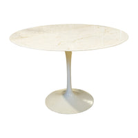 KNOLL Saarinen Tulip Table