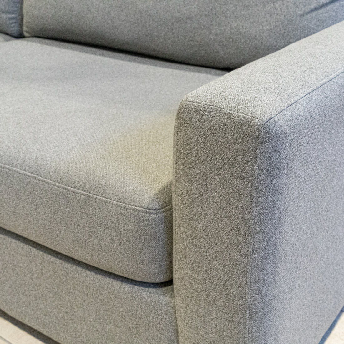 WHITTINGTON Series 9400 Grey Sectional Sofa