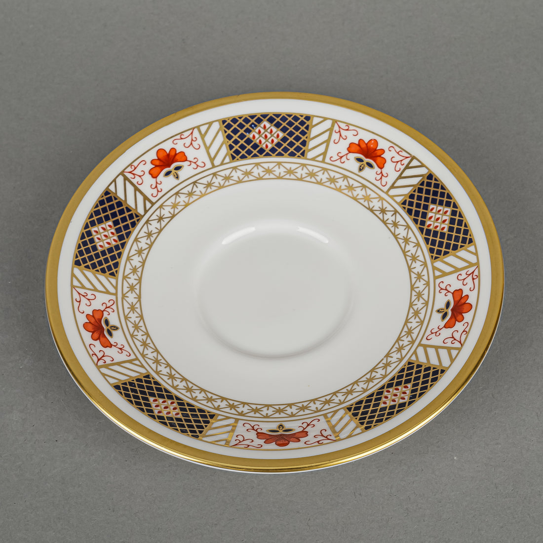 ROYAL CROWN DERBY Derby Border A1253 Cup & Saucer