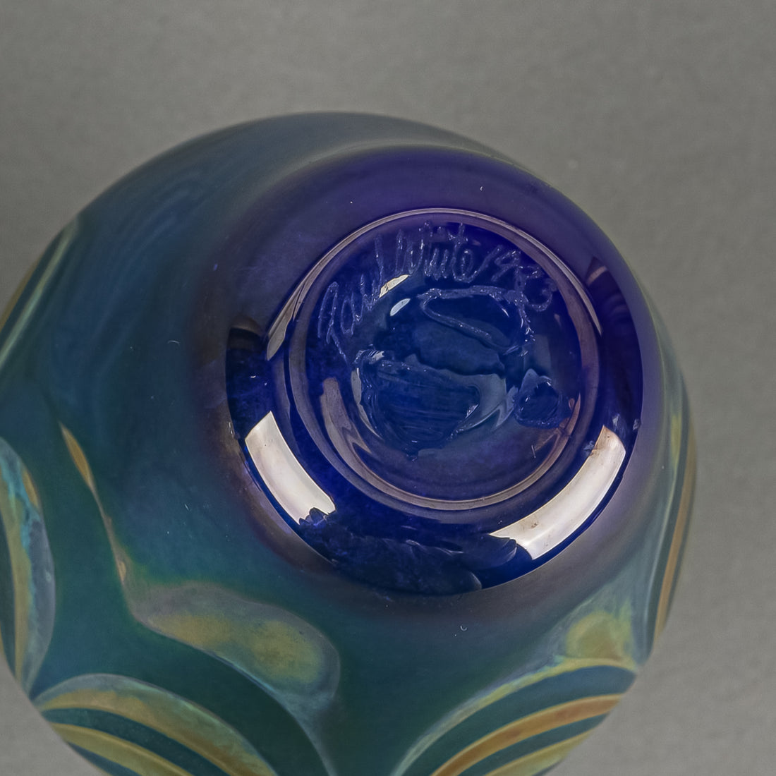 ROBERT HELD ART GLASS Iridescent Pulled Feather Vase