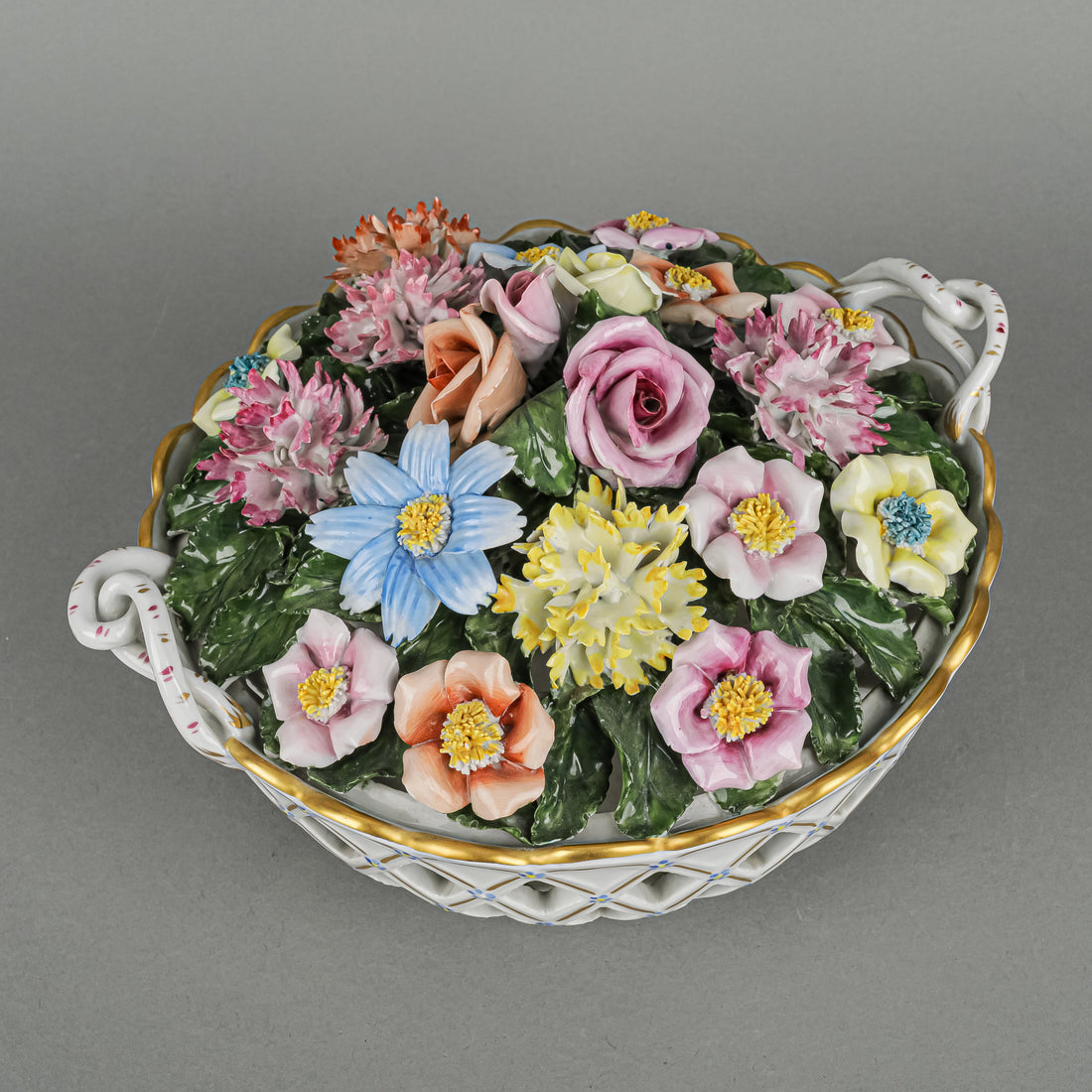 HEREND China Floral Basket 9001