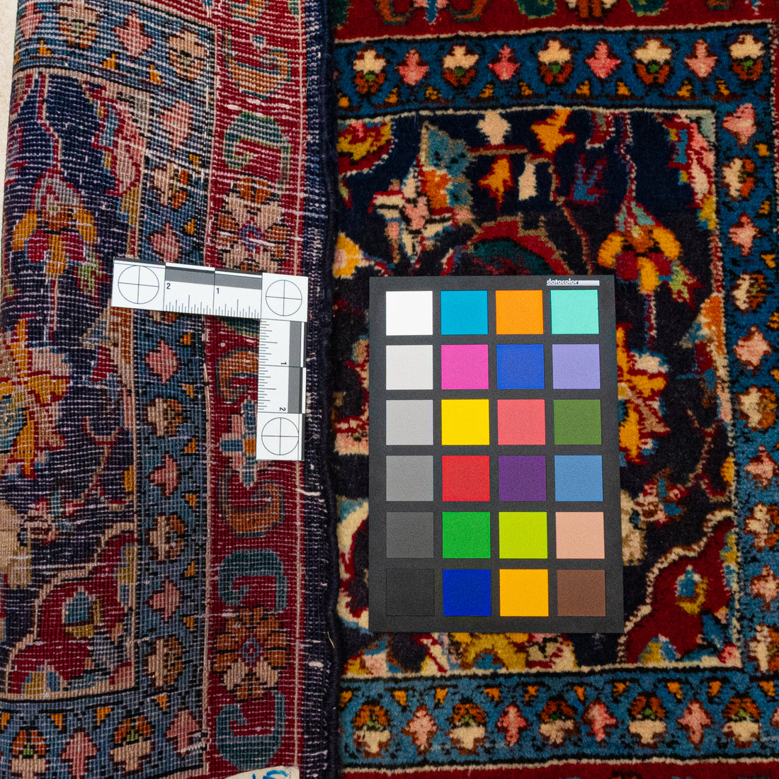 Hand Knotted Wool Tabriz Mat/Rug            27"x24"