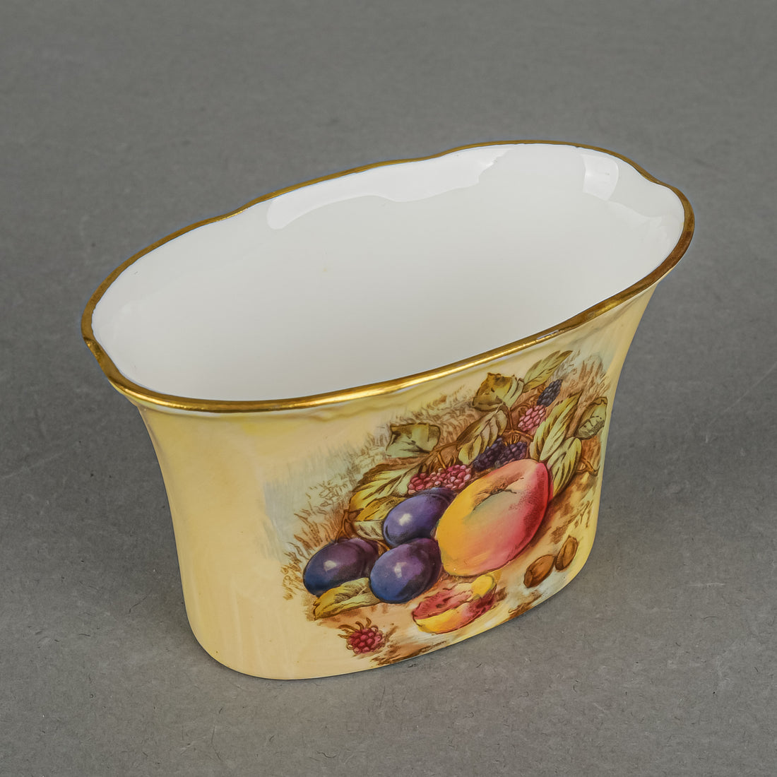 AYNSLEY D.Jones Orchard Fruit 1325 Cigarette Holder