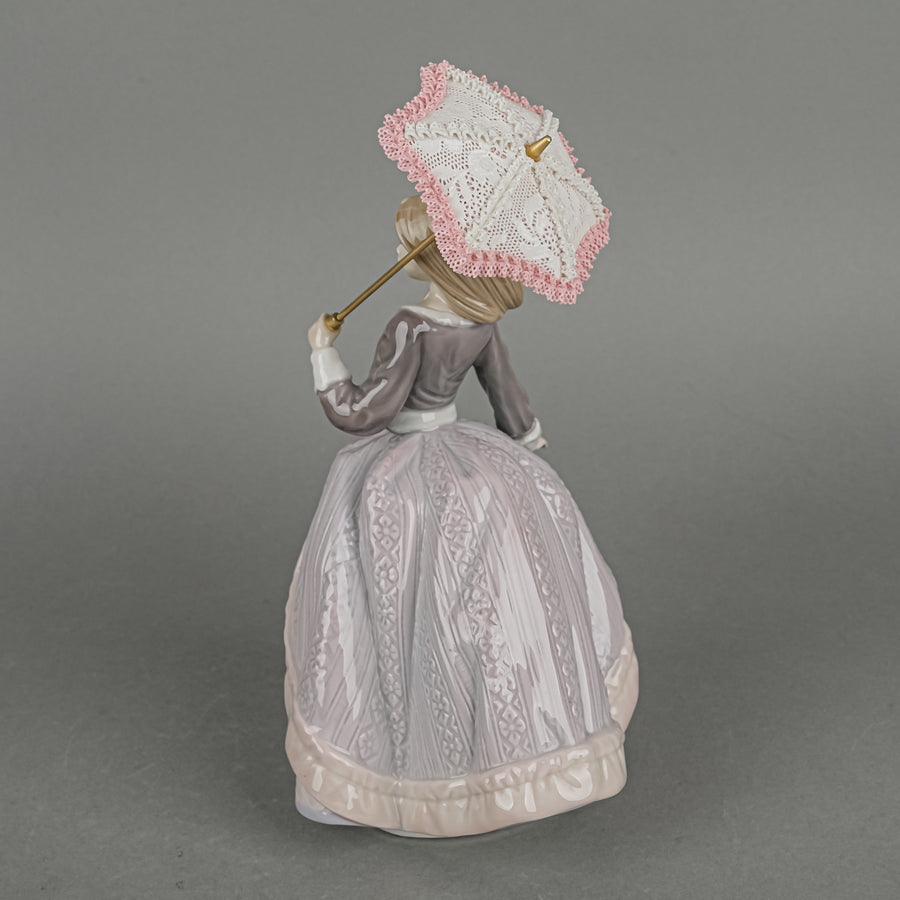 LLADRO Figurine Angela 5211