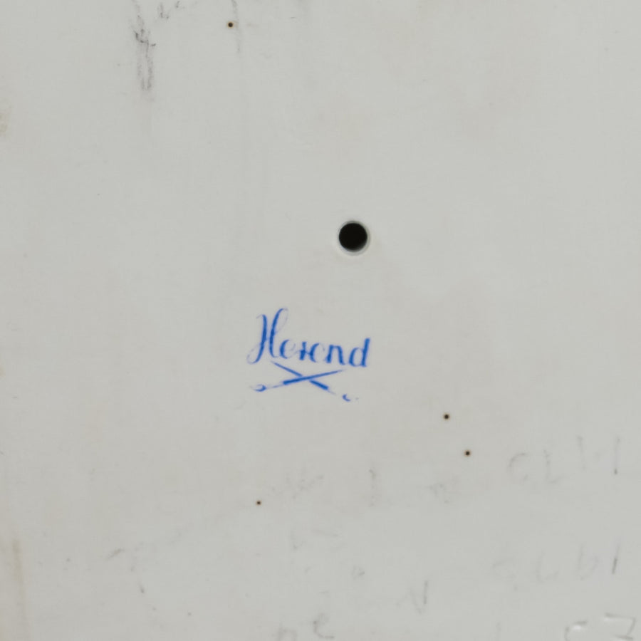 HEREND Figurine Death Of Cleopatra 5722