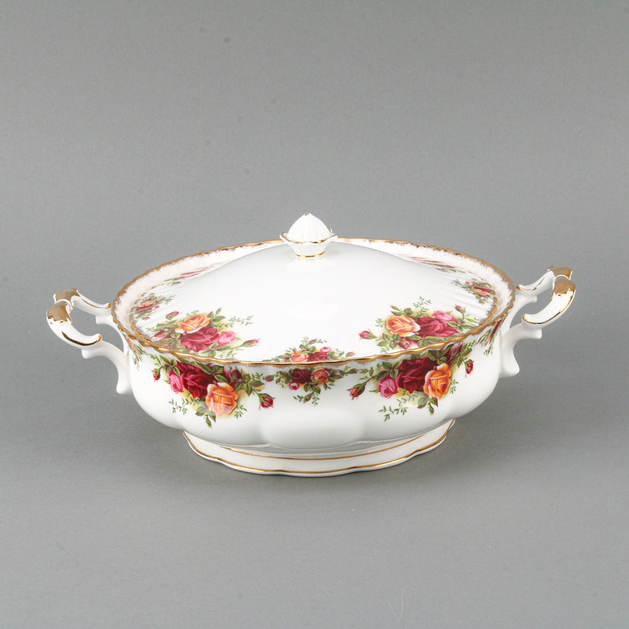 ROYAL ALBERT Old Country Roses Covered  Serving Bowl