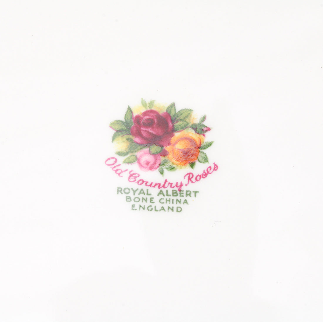 ROYAL ALBERT Old Country Roses Covered  Serving Bowl